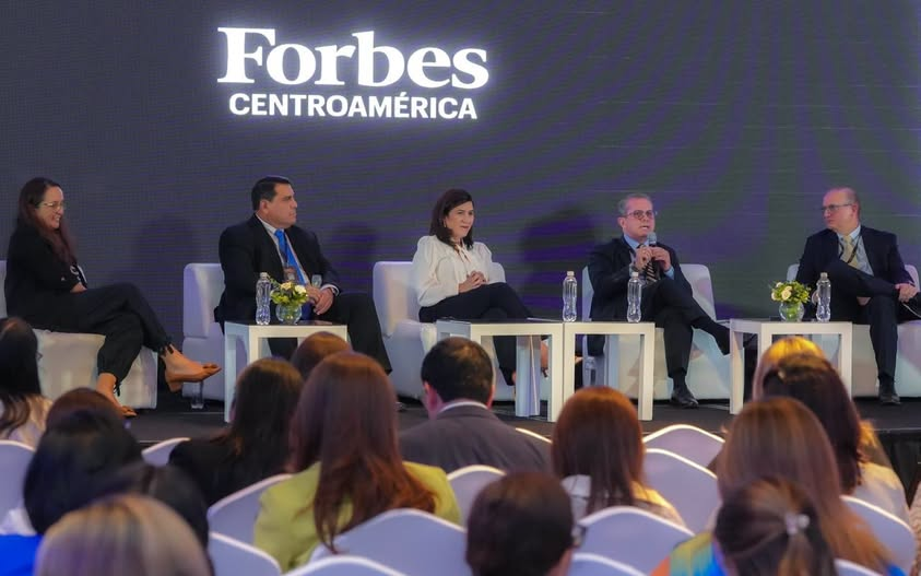 El Salvador se consolida como destino turístico y polo de inversión global gracias al foro Forbes Business Travel 1 image 240