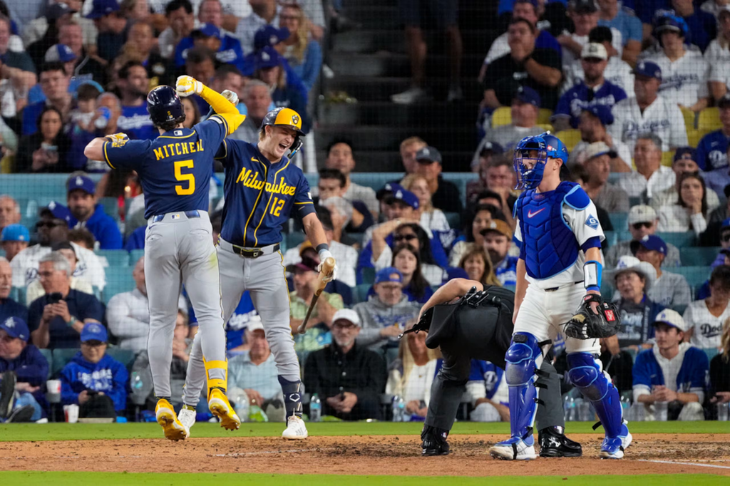 Brewers derrota a los Dodgers y queda a un paso de la barrida en la serie 2 image 264