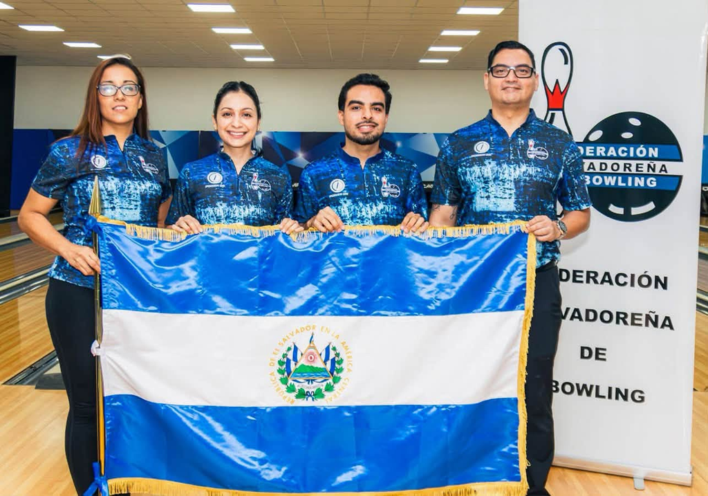 El Salvador entrega el pabellón nacional a la delegación de bowling para el Panamericano 2026 2 image 408