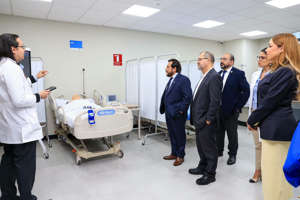 El Salvador impulsa la modernización médica y la gestión pública en el sector salud 1 image 507